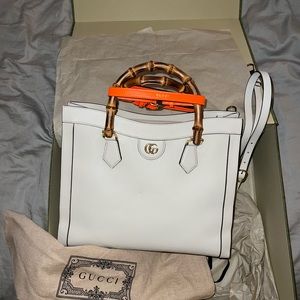*New* GUCCI Diana tote in Medium White (medium white no longer fold in Gucci)